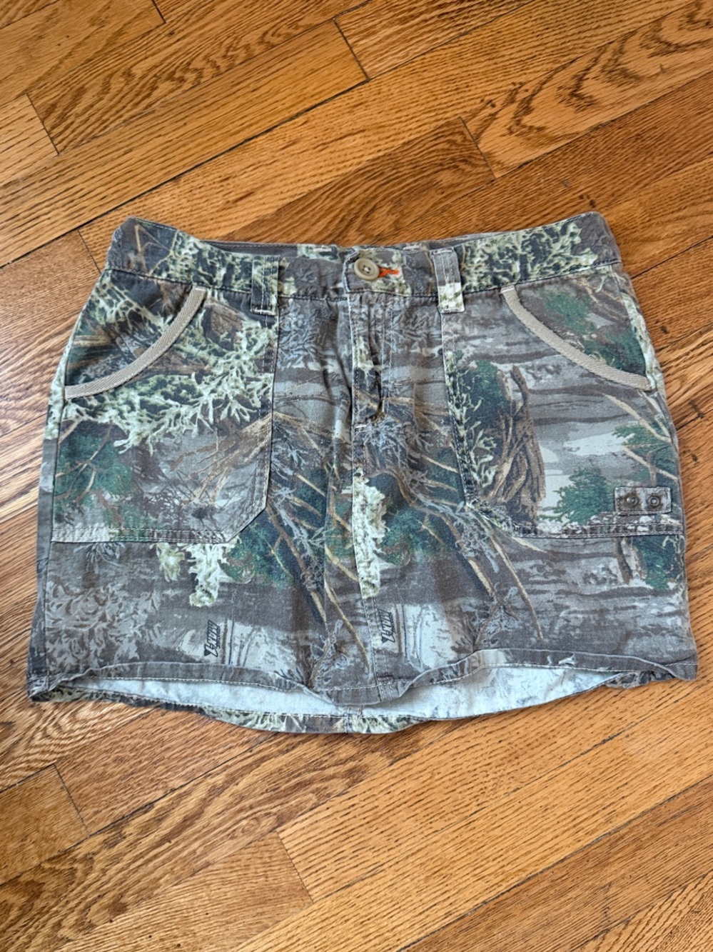 Vintage Y2K Realtree Camo-Print Mini Skirt in Green and Brown